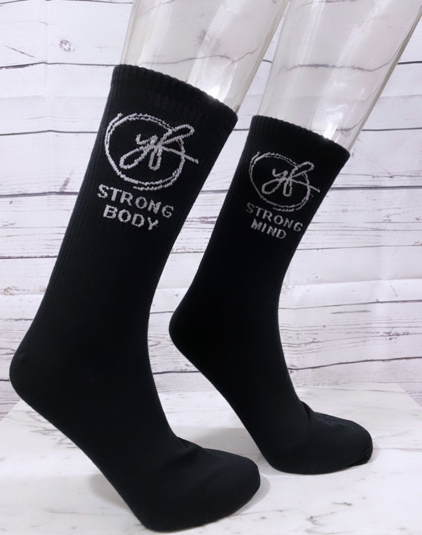 YOLO FITTED "STRONG MIND, STRONG BODY" BLACK CREW SOCKS - Yolofitted